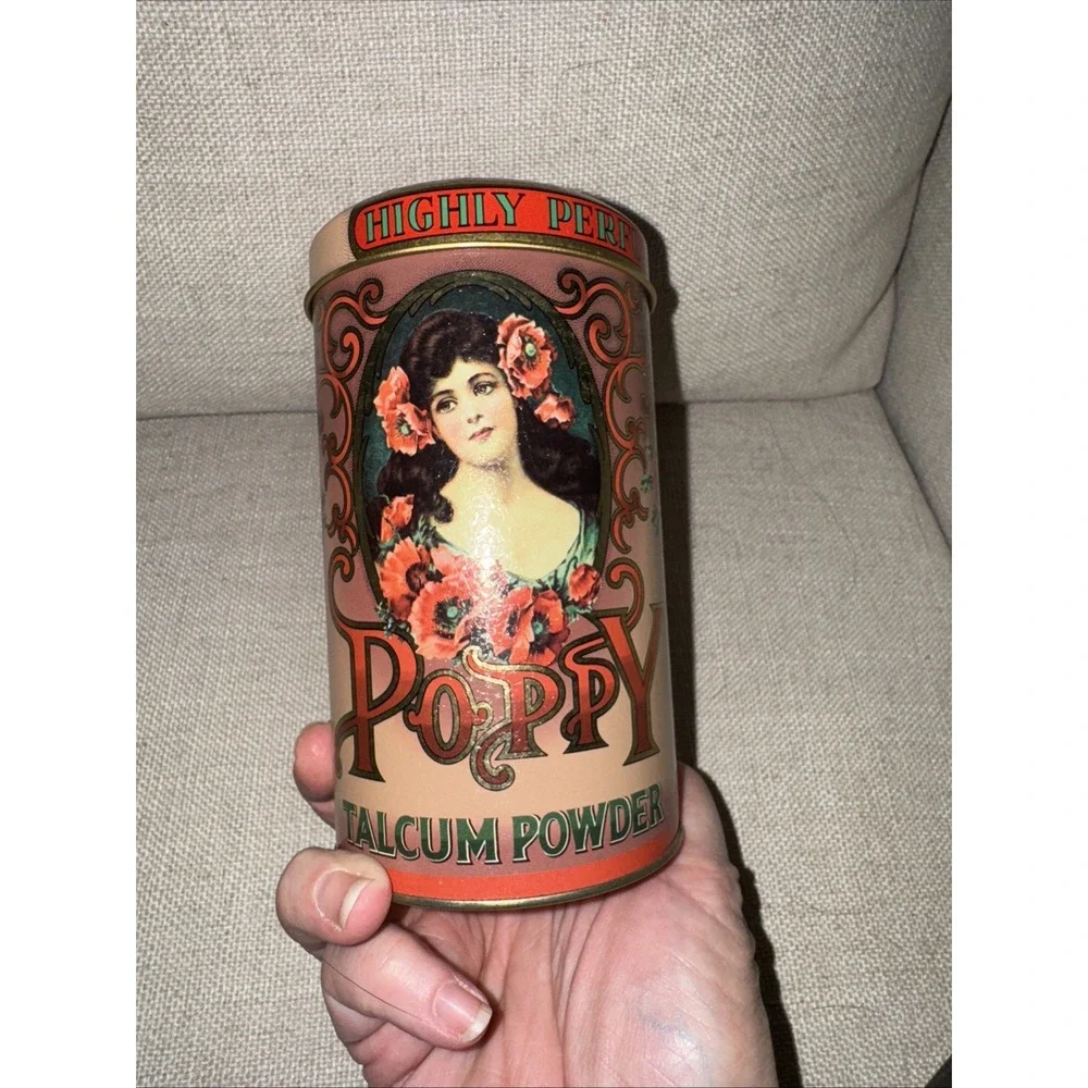 Vintage Damer Poppy Talcum‎ Powder Tim With Lid Made In England Gorgeous